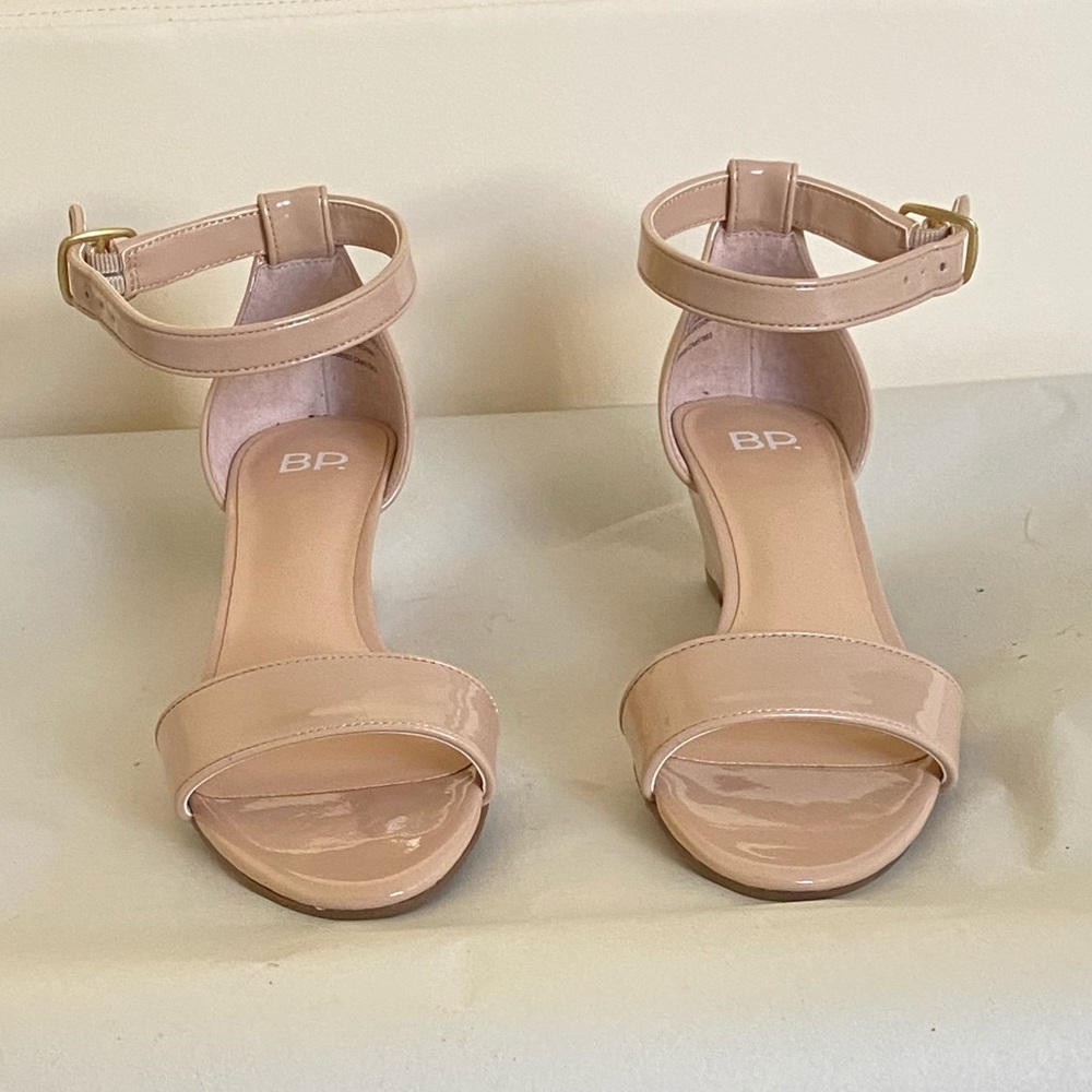 BP roxie wedge sandal